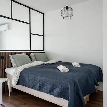 Moderni Ja Tilava Kolmio + Sauna