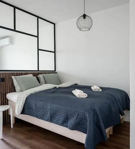 Moderni Ja Tilava Kolmio + Sauna