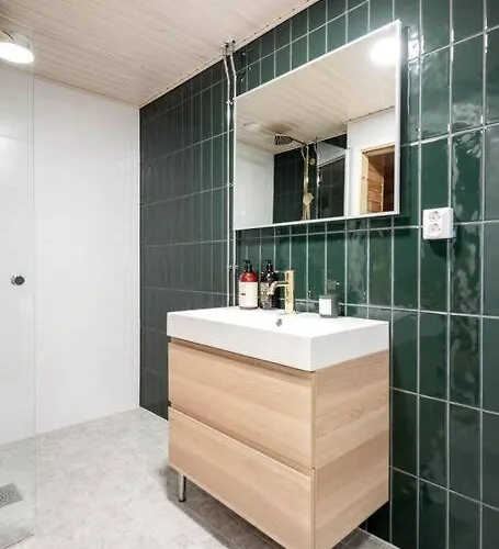 Lägenhet Moderni Ja Tilava Kolmio + Sauna *